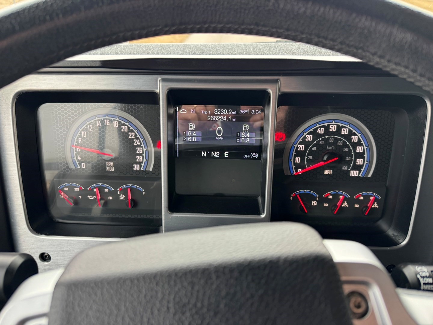 2020 MACK AN64T - USED TRUCKS SLEEPER - image 15